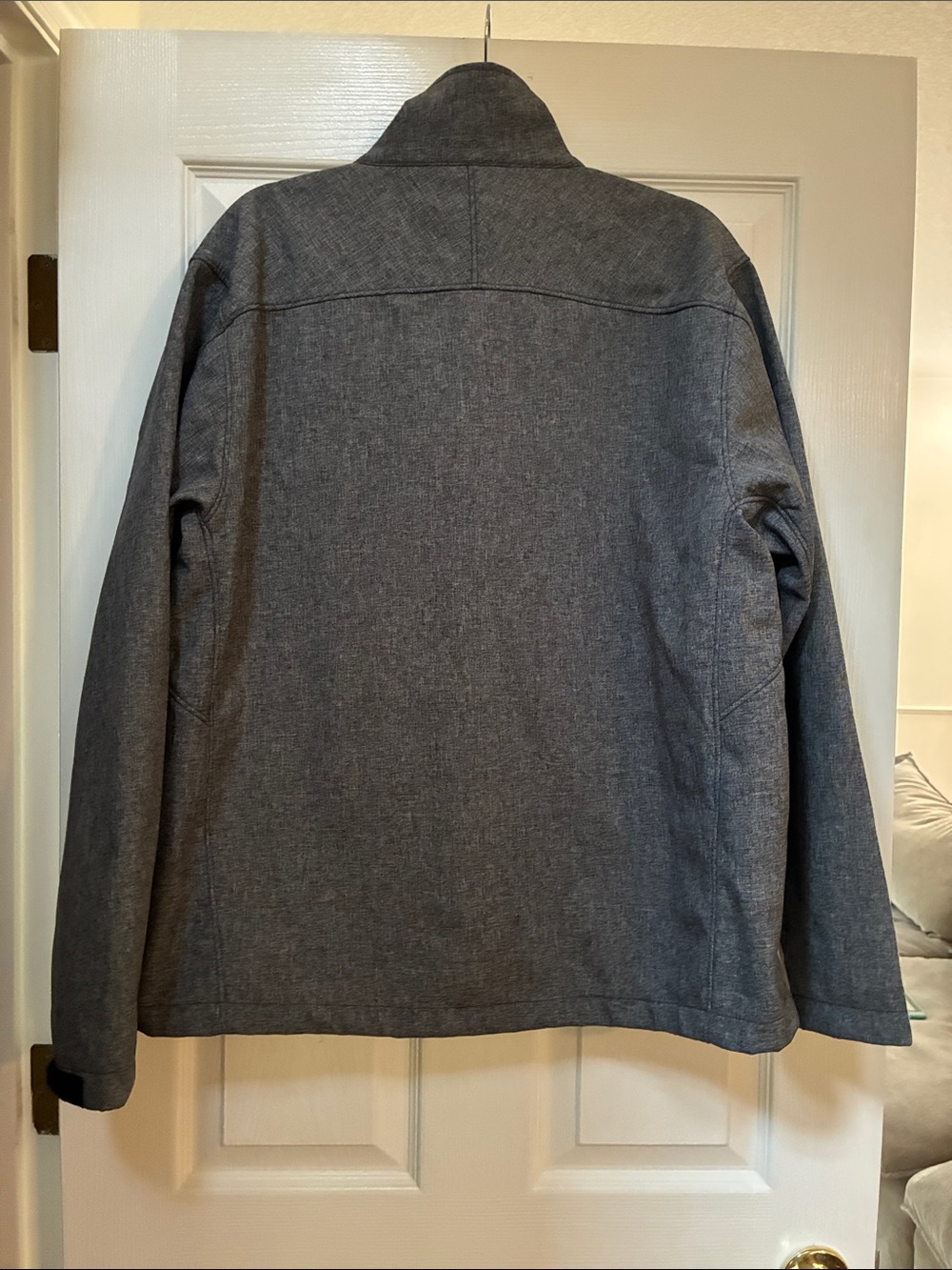 Kirkland Signature Men's Heather Gray Softshell Jacket - Picture 3 of 4